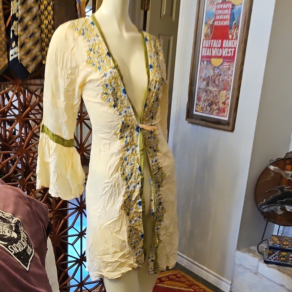 KASHKHA light Yellow Cotton Blend Blue Embroidered Cover Up Size XS